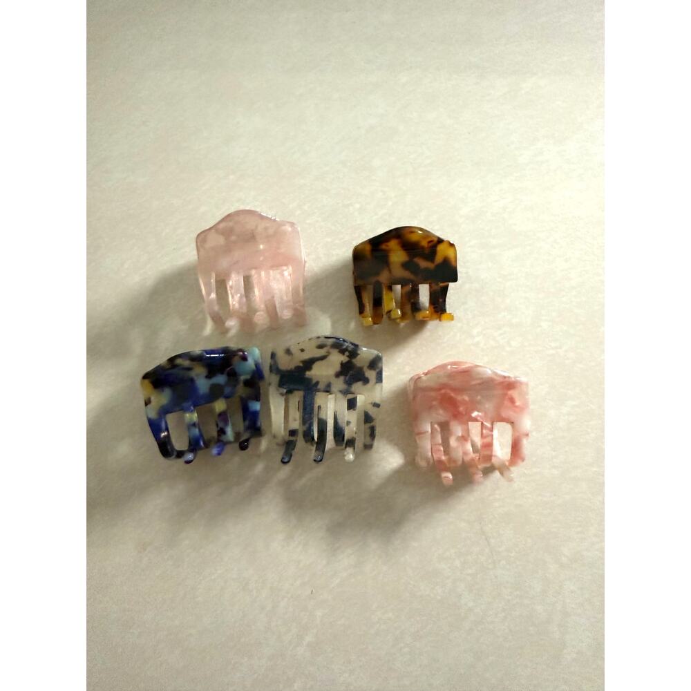 5 hair clips